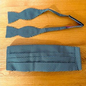 Vineyard Vines Whale Print Silk Cummerbund and Bow Tie